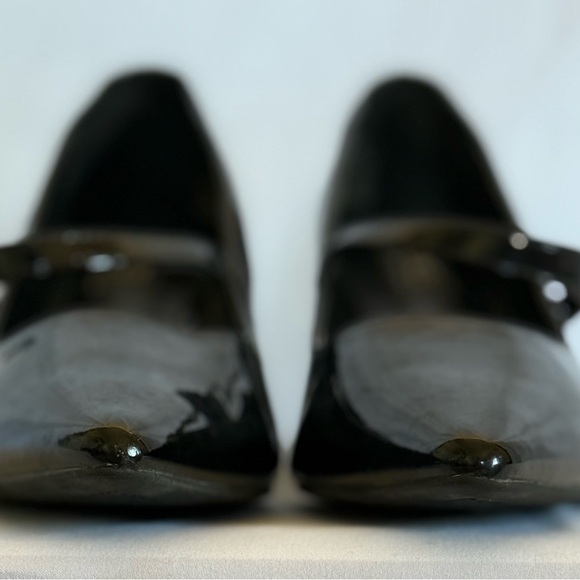 Jones New York Black Patent Leather Heels - Picture 4 of 13